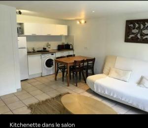 Appartements Appartement lumineux avec balcon au coeur de Paris : photos des chambres