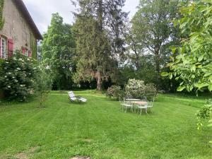 B&B / Chambres d'hotes Les Jardins d-Ayael : photos des chambres