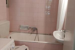 Dalia Apartment- 3 BD,1 BATH