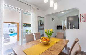 3 Bedroom Awesome Home In Fazana 