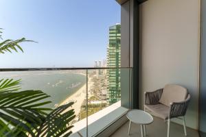 Maison Privee - Luxury Living w Superb Sea Views in Address JBR