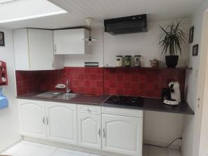 Appartements Plain-pied T1 patio et jardin : photos des chambres