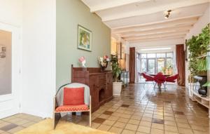 Lovely Home In Sneek With Wifi