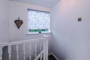 BIG 7xGuest House 3xVan Locked CarPort Garden Leeds & Bradford