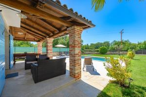 My Villa Ida with pool in Višnjan, Istria 