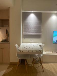 Cozy Apartment in Cikarang with Lake View