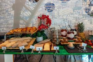 Hotels Hotel Alpha Paris Eiffel by Patrick Hayat : photos des chambres