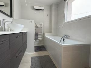 Maisons de vacances Maison La Belle Vigne avec jardin - Proche Obernai : photos des chambres