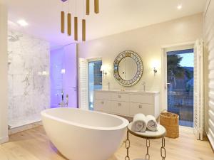 Clifton YOLO Spaces - Clifton Private Beach Villa