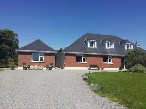 Castleview Apartment 1 - Killashandra