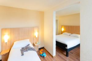 Hotels ibis Paris 17 Clichy-Batignolles : photos des chambres