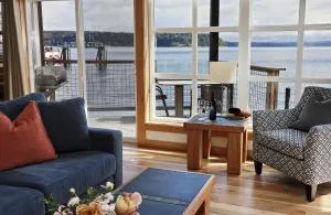 Boatyard Inn - Camano
