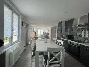 Maison du circuit - Hunaudières - 阿纳齐