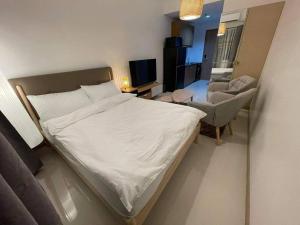 House KubU at Lush Residences Makati