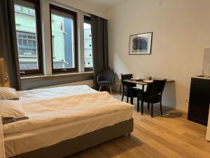 Loft with big terrace city center MEIR