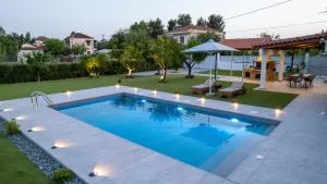 Private Pool Retreat - Georgia's Garden Oasis - Ariokhórion
