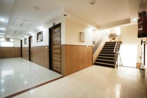 Hotel Vishal Residency, Mahipalpur Near IGI Delhi Airport