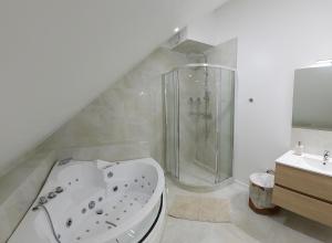 Maisons de vacances Ideale pour ouvriers, proche d-Antony, Massy et Versailles : photos des chambres