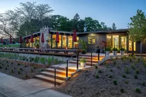 Otis Harbor Springs - Charlevoix