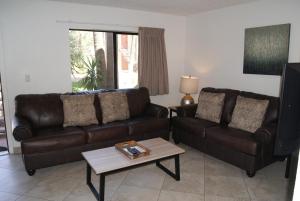 Fully Furnished 1BR Suite-Prime Location 110