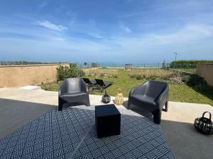 Superbe maison en front de mer - 4hvězdičkové hotely ve městě Ver-sur-Mer