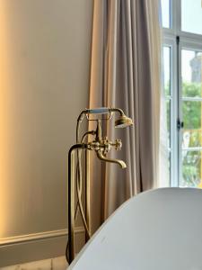 B&B / Chambres d'hotes Clos du Cedre - Chambres d-Hotes d-Exception, Luxury B&B a Dinan : photos des chambres
