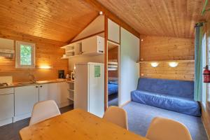 Chalets Chalet 5 personnes 302 : photos des chambres