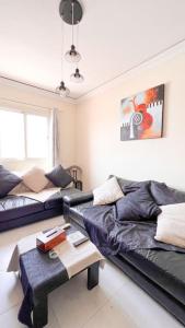 Ideally Located - Fully equipped 2 Bedrooms flat
