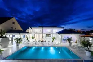 Szatmár Cottage Boutique Hotel - 别列戈沃