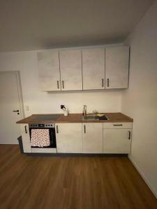 Quiet Family Apartment - 10 min to Center & Oktoberfest - Free Parking - near Nymphenburg Palace & Botanical garden