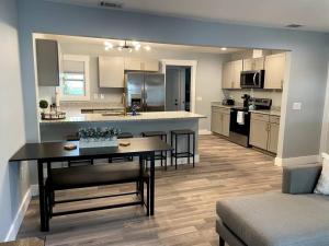 Cozy Savannah 5BR Home