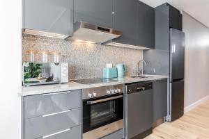 Burmeister403 - Modern 1 Bedroom Apartment across from Ocean