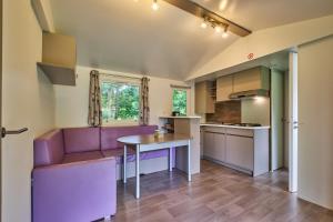 Campings Mobil Home 6 personnes 205 : photos des chambres