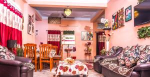 4 BHK Furnished Flat - Near Charminar and Salar Jung Museum