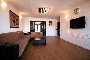 Apartment In City Center