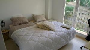 Beautiful penthouse two bedrooms with sea & mountain view