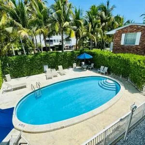 BRAND NEW! Lovely 1 Bedroom with Pool by the Beach - Key Biscayne