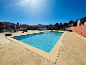 Villages vacances Terres de France - Le Domaine de Bacchus : photos des chambres