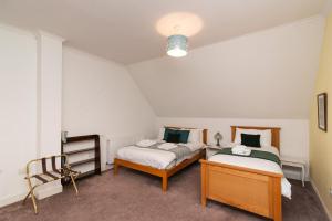 4 Bedroom Maisonette in Central Matlock with River Views