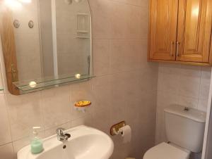 Apto en Conil con Plaza de Parking y Aire Acondicionado