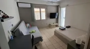 HoneyBee4 - Cozy studio close to the port, airport & Athens - Rafina