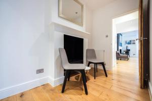 Smart Kensington Retreat 2BR