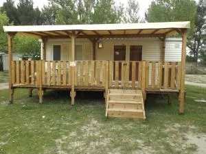 Mobil Home au calme Camping 4 Cadenet - 卡代纳