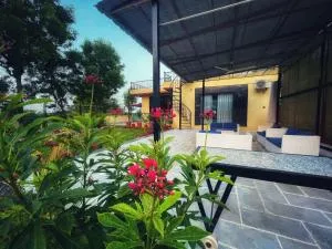 Mehaan farm House - Csitogarh