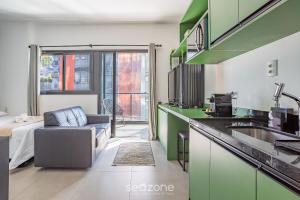 Belo studio 270m do metrô Oscar Freire COE0406