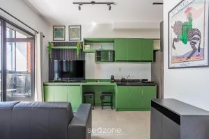 Belo studio 270m do metrô Oscar Freire COE0406