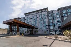 Sandman Signature Dartmouth Hotel & Suites - Bedford