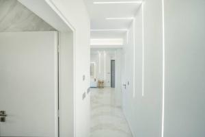 Rhodes Center Luxury Suite