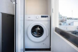 Rhodes Center Luxury Suite