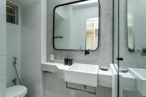 Recém decorado 2Qts a 150m da Praia | GC 50101